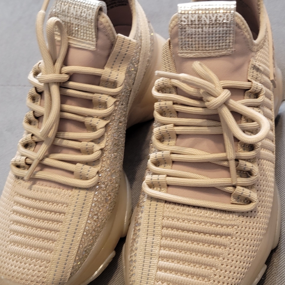 Steve Madden Maxima Blush
